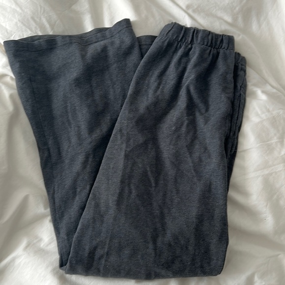 Brandy Melville Pants - Anastasia Sweatpants Brandy Melville